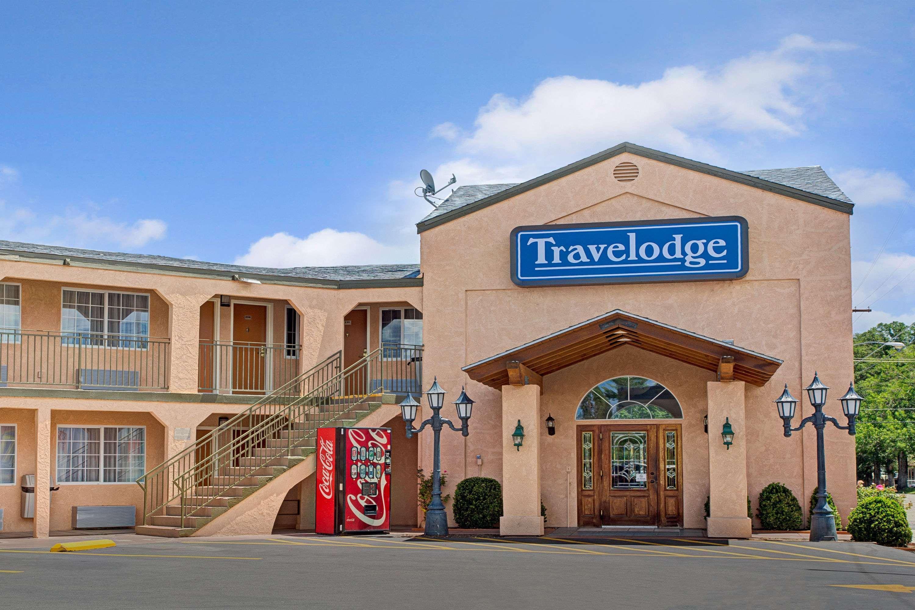 Travelodge By Wyndham Bishop Exterior foto