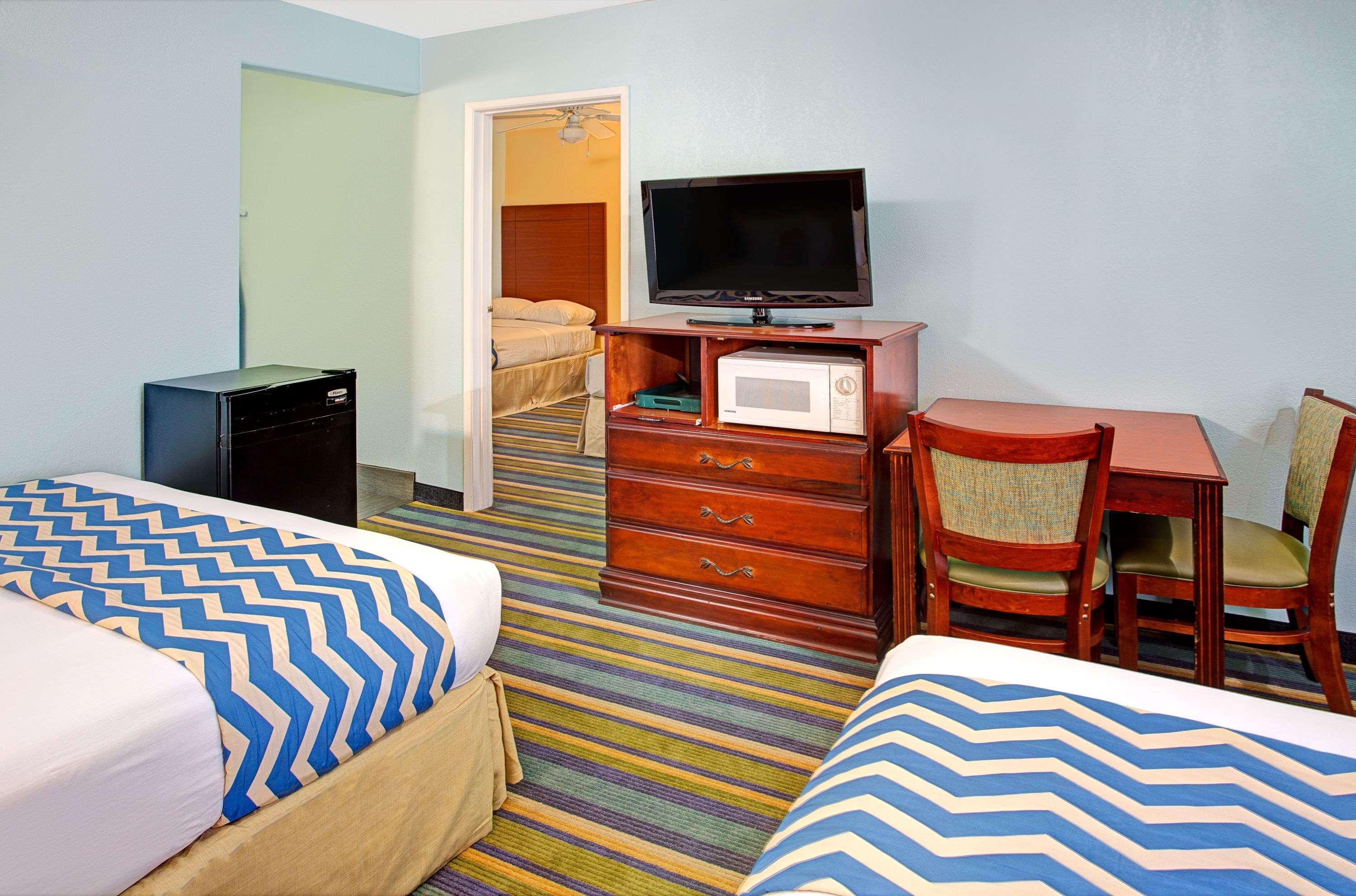 Travelodge By Wyndham Bishop Exterior foto
